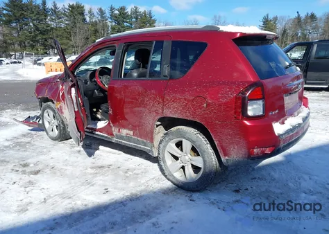 2016 Jeep Compass Latitude z USA, uszkodzony, nr VIN 1C4NJDEB1GD810356